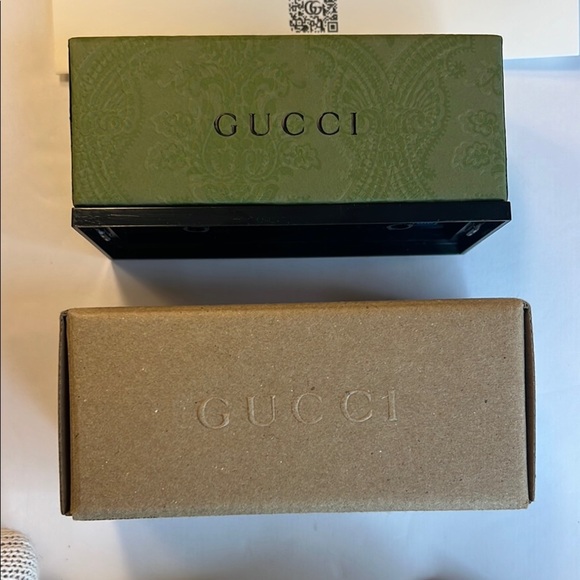 🙌 NWT Gucci x Hot Wheels Cadillac Seville Die-Cast Model Collectible - Picture 14 of 15